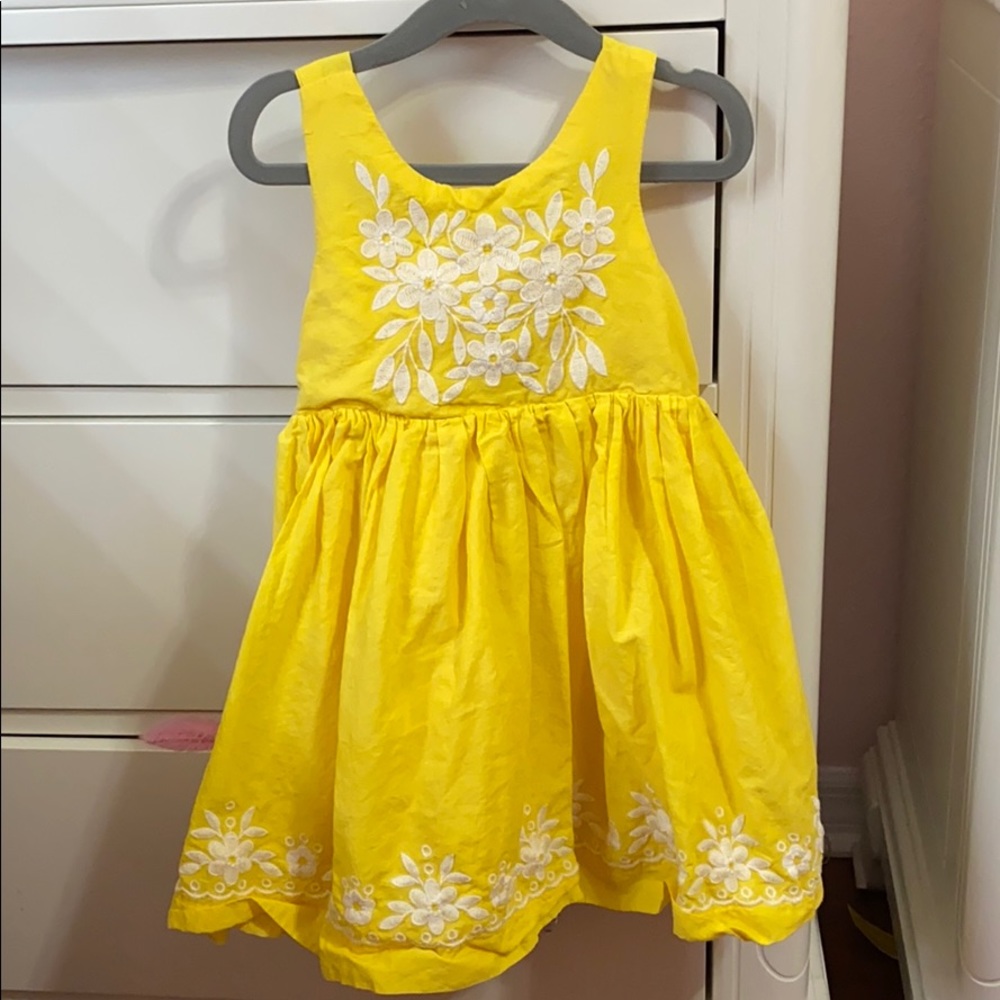 3T yellow dress with white flowers